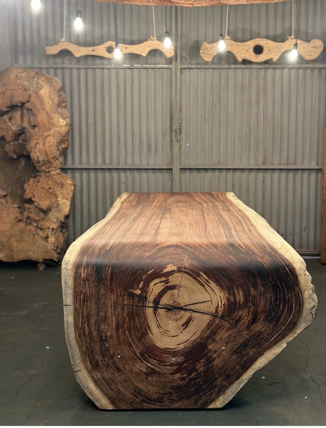 Primoris Wood Hero